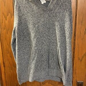 Market & Spruce Charcoal V-Neck Sweater